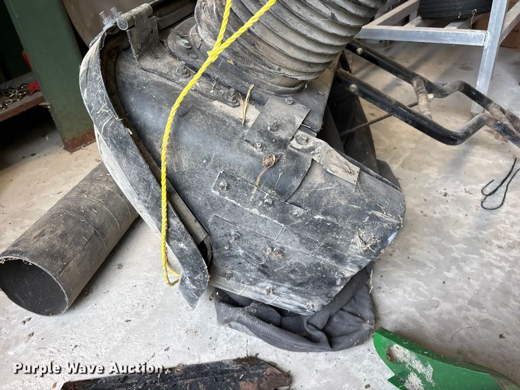 image for item EO4417 John Deere 757 ZTR lawn mower