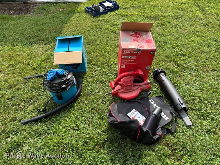 image for item EO4420 (2) vacuums