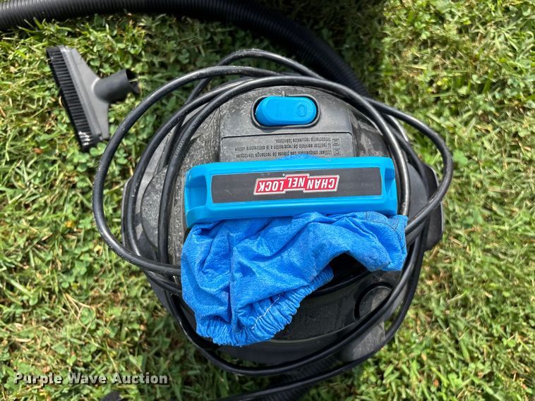 image for item EO4420 (2) vacuums