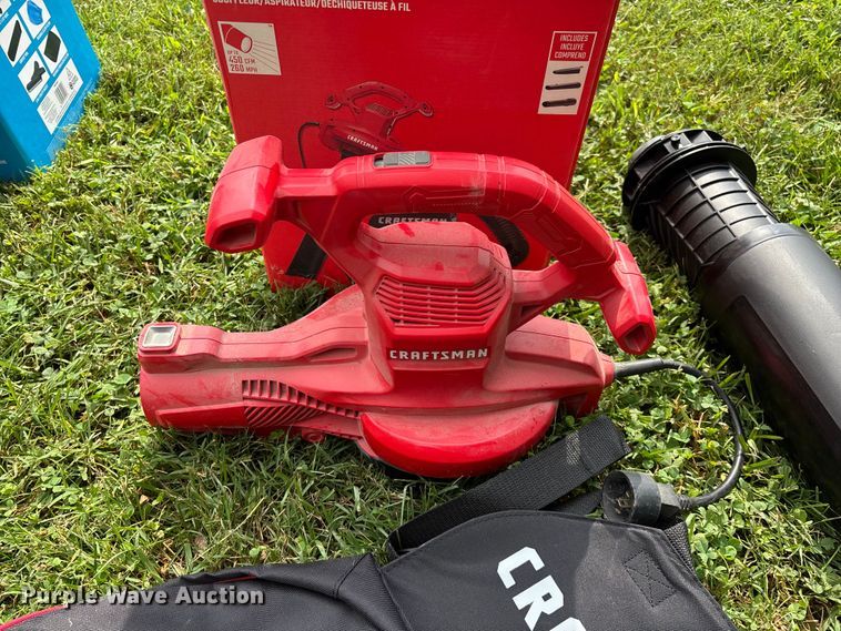 image for item EO4420 (2) vacuums