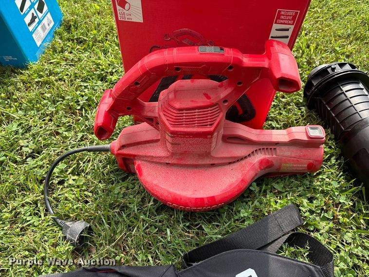 image for item EO4420 (2) vacuums