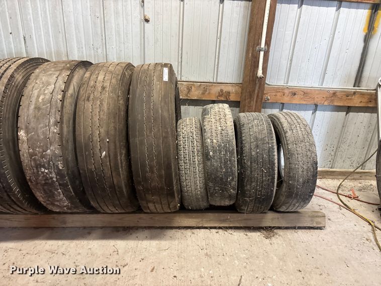 image for item EO4423 Tires