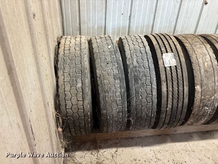 image for item EO4423 Tires