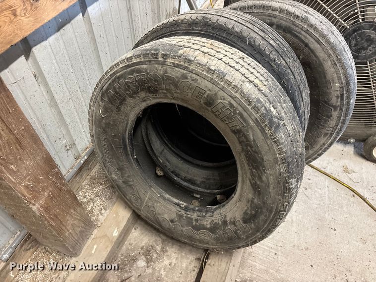 image for item EO4423 Tires