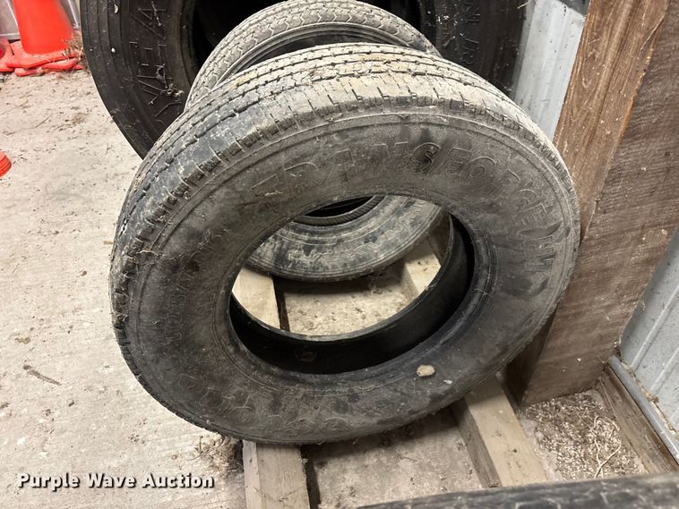 image for item EO4423 Tires