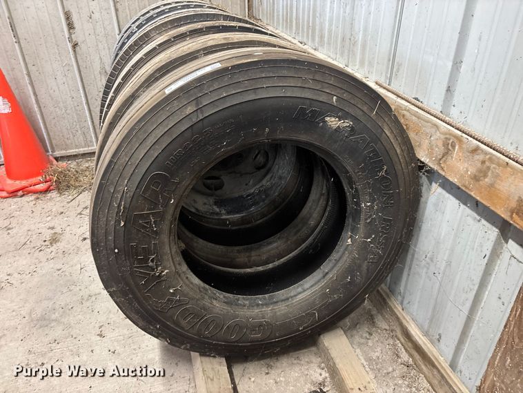 image for item EO4423 Tires