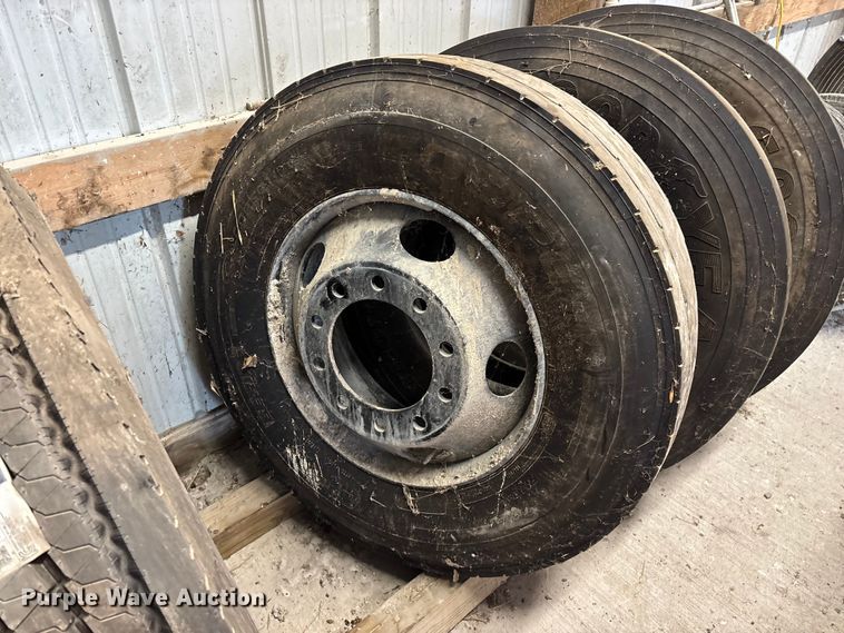 image for item EO4423 Tires
