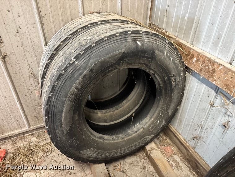 image for item EO4423 Tires