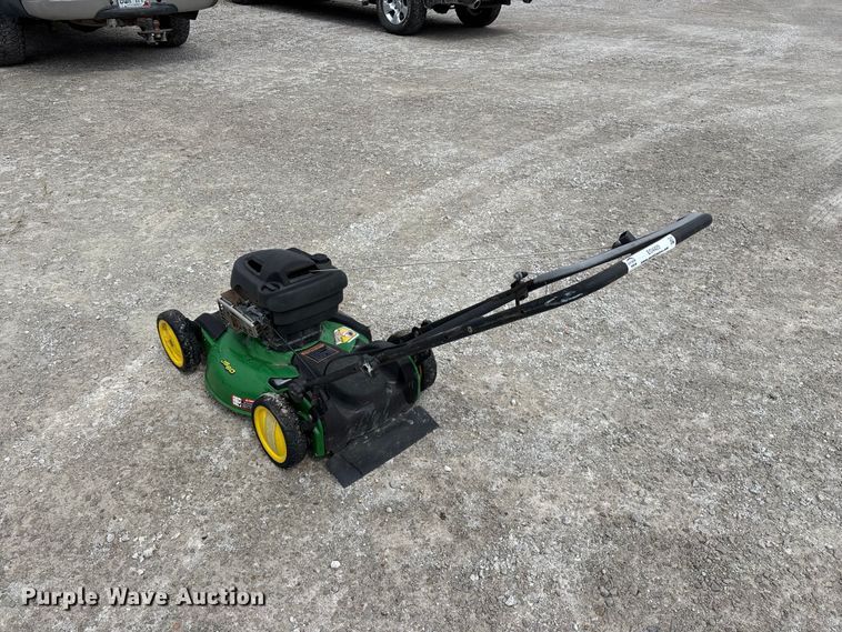 image for item EO4425 John Deere JS60 push mower