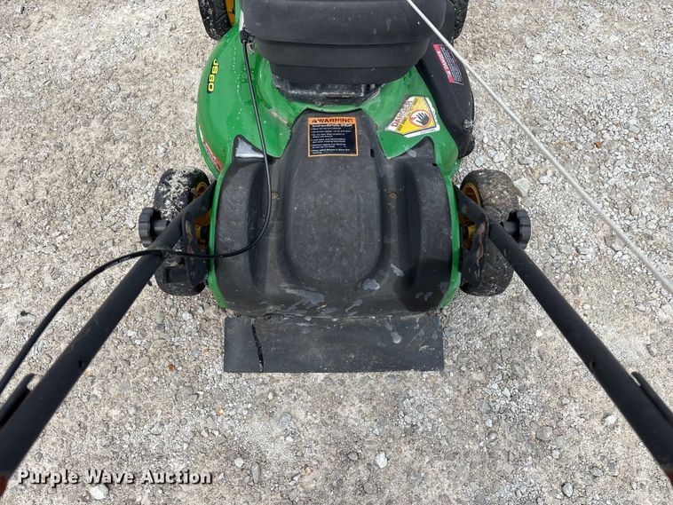 image for item EO4425 John Deere JS60 push mower