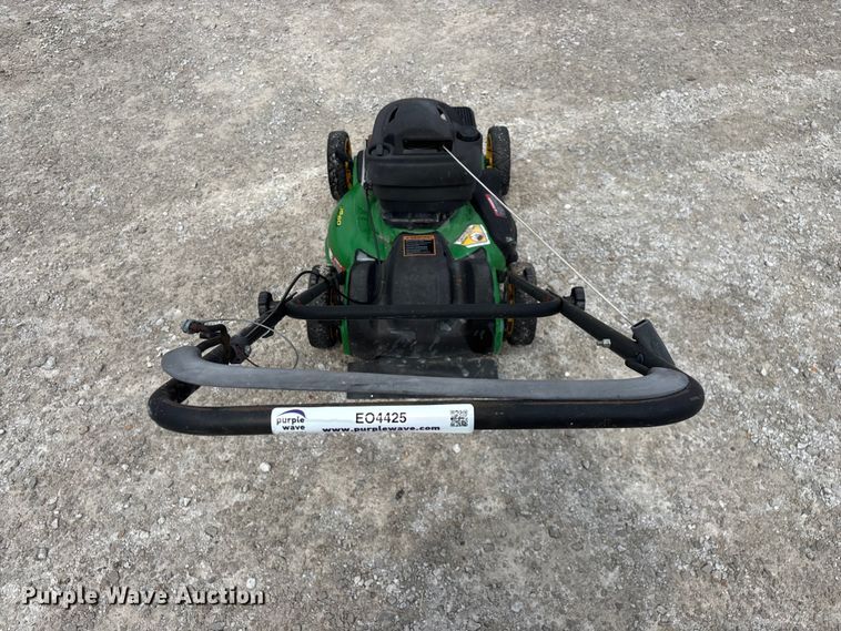 image for item EO4425 John Deere JS60 push mower