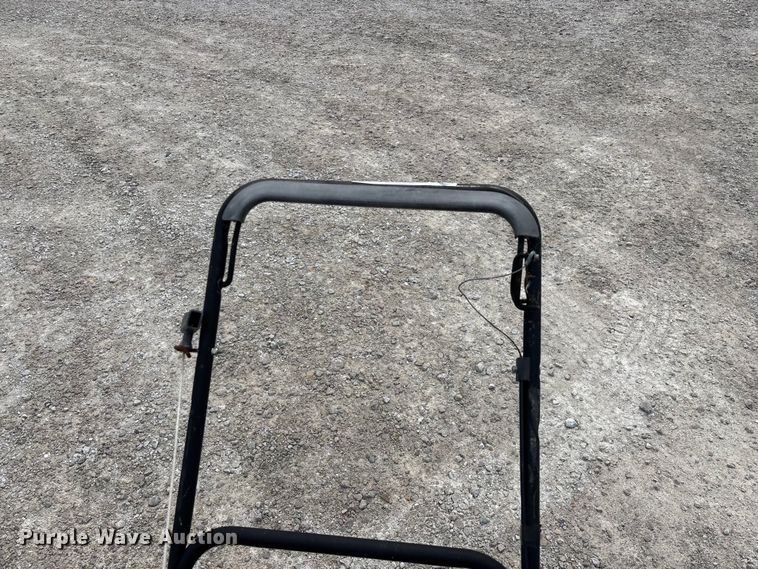 image for item EO4425 John Deere JS60 push mower
