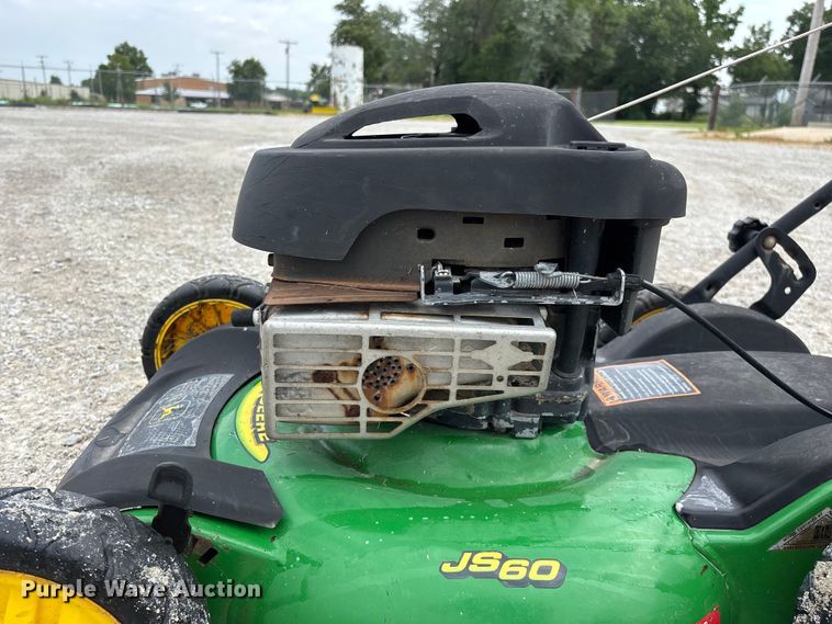 image for item EO4425 John Deere JS60 push mower