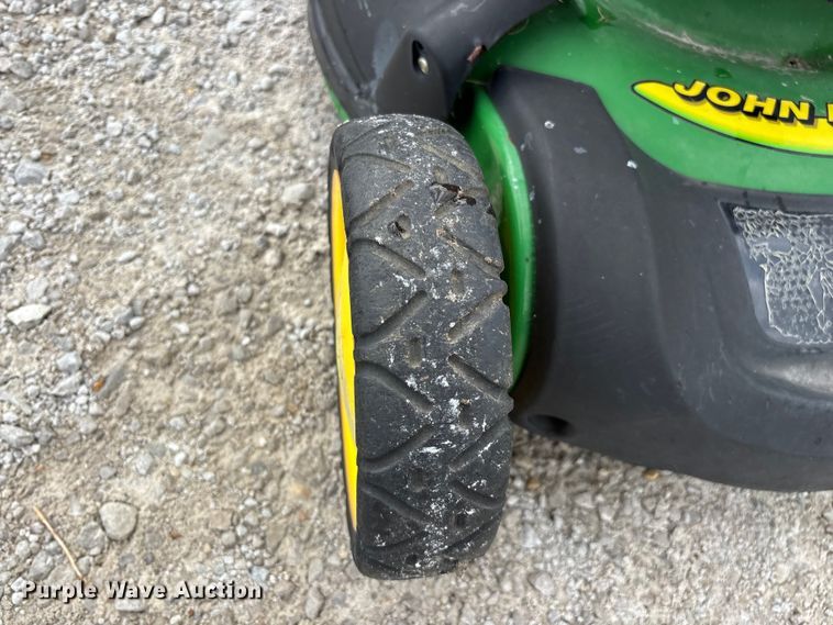 image for item EO4425 John Deere JS60 push mower