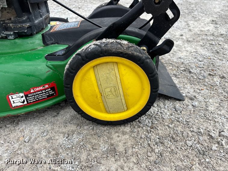 image for item EO4425 John Deere JS60 push mower