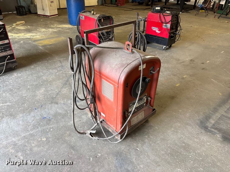 image for item EO4426 Lincoln Arc Welder Idealarc 250-250 welder