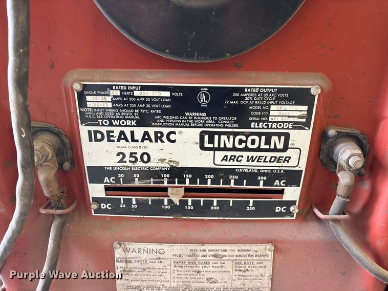 image for item EO4426 Lincoln Arc Welder Idealarc 250-250 welder