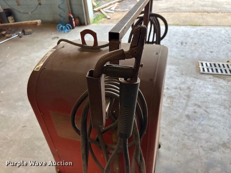image for item EO4426 Lincoln Arc Welder Idealarc 250-250 welder