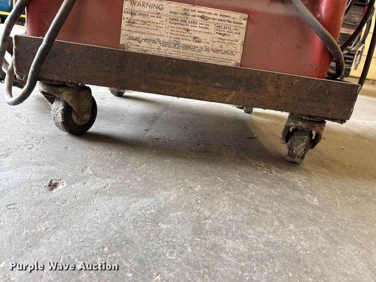 image for item EO4426 Lincoln Arc Welder Idealarc 250-250 welder
