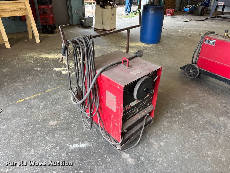 image for item EO4427 Lincoln Electric Idealarc 250 welder