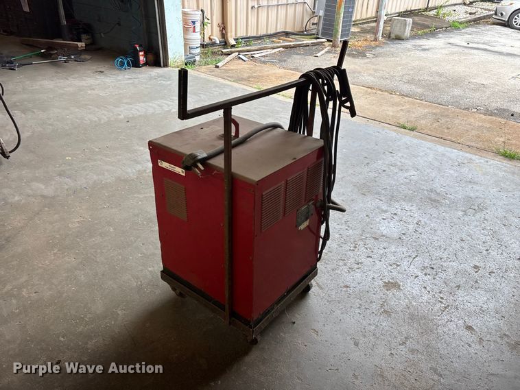 image for item EO4427 Lincoln Electric Idealarc 250 welder