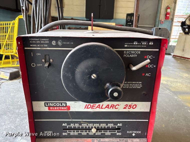 image for item EO4427 Lincoln Electric Idealarc 250 welder