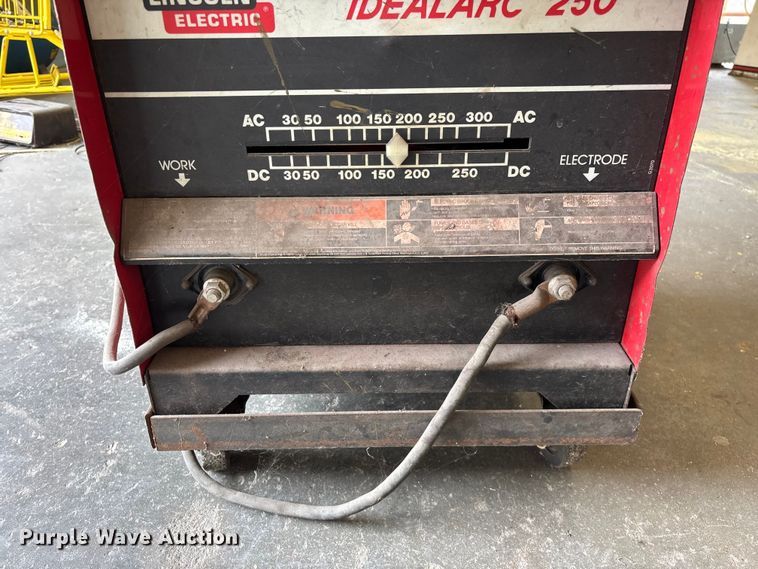image for item EO4427 Lincoln Electric Idealarc 250 welder