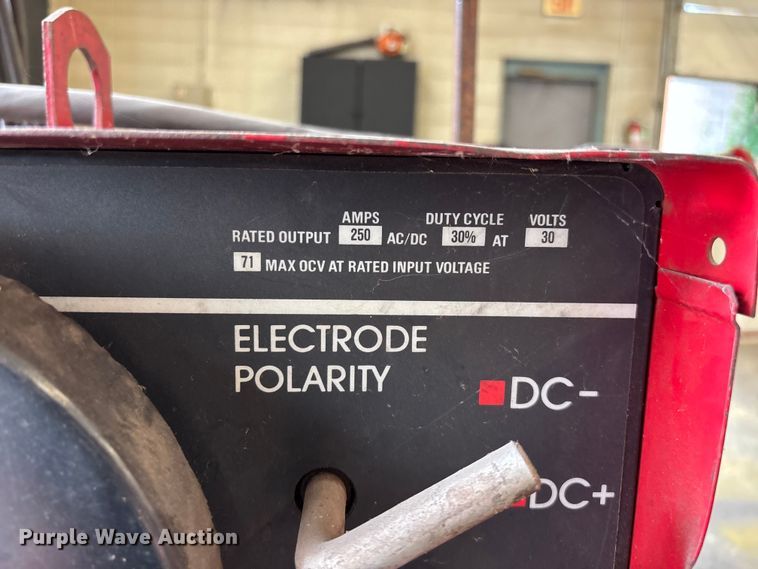 image for item EO4427 Lincoln Electric Idealarc 250 welder