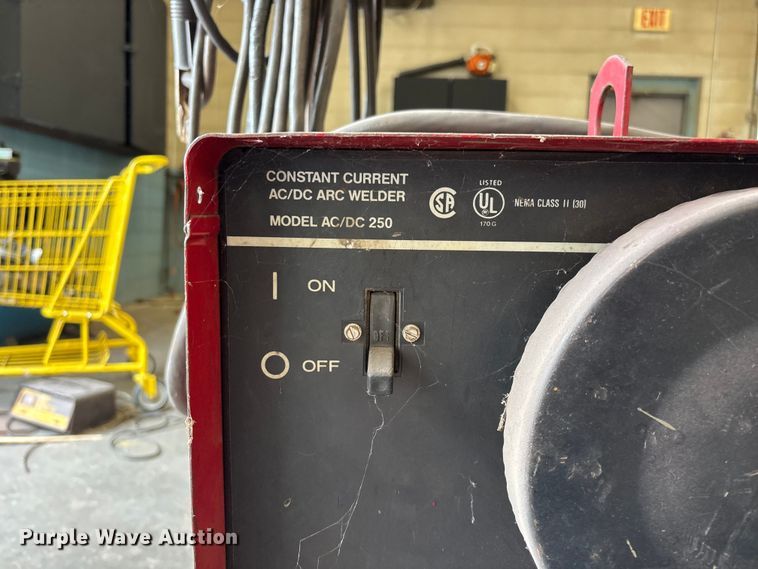 image for item EO4427 Lincoln Electric Idealarc 250 welder