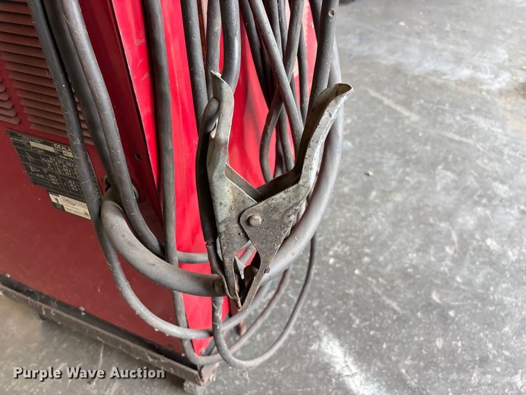 image for item EO4427 Lincoln Electric Idealarc 250 welder