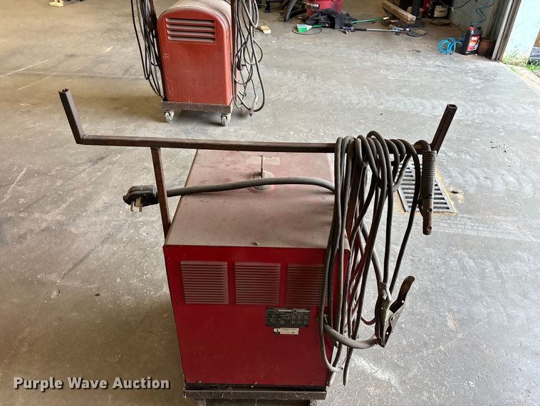 image for item EO4427 Lincoln Electric Idealarc 250 welder