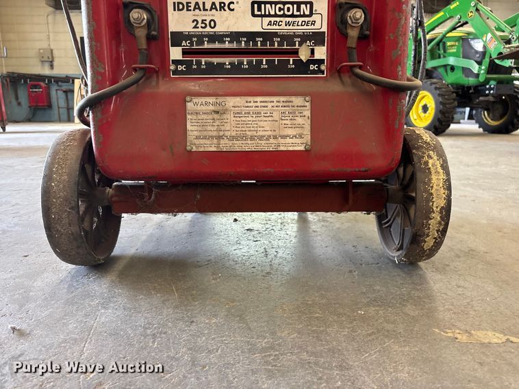 image for item EO4428 Lincoln Arc Welder Idealarc 250-250 welder