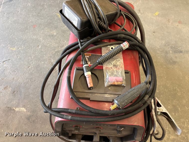 image for item EO4429 Lincoln Electric Precision Tig 185 welder