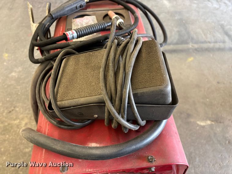 image for item EO4429 Lincoln Electric Precision Tig 185 welder