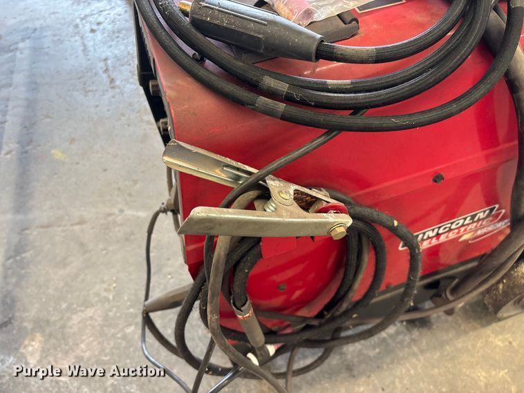 image for item EO4429 Lincoln Electric Precision Tig 185 welder