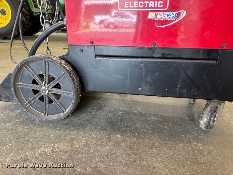 image for item EO4429 Lincoln Electric Precision Tig 185 welder