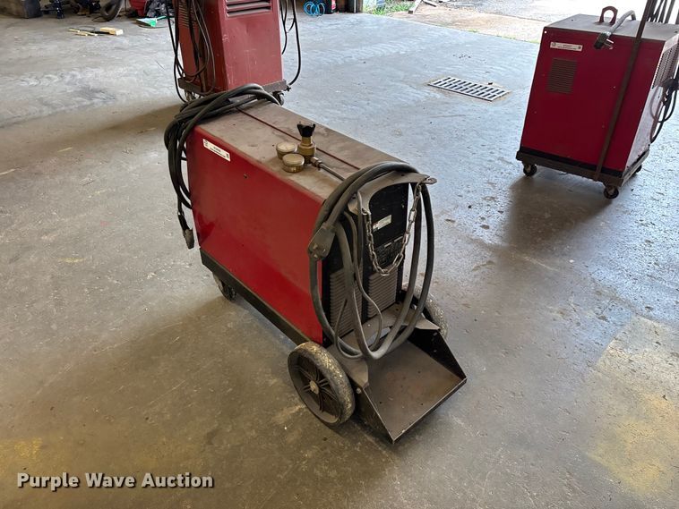 image for item EO4430 Lincoln Electric Wire-Matic 225 welder