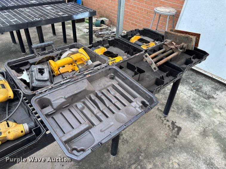 image for item EO4433 Power tools