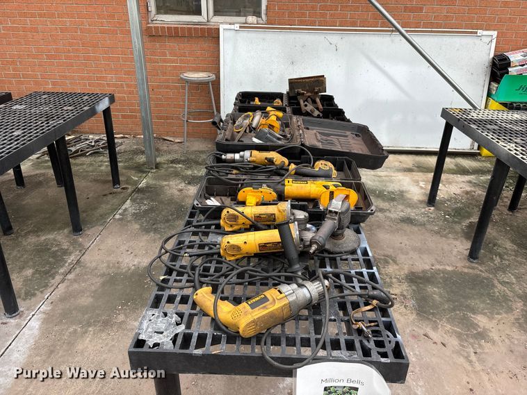 image for item EO4433 Power tools