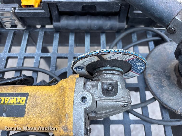 image for item EO4433 Power tools