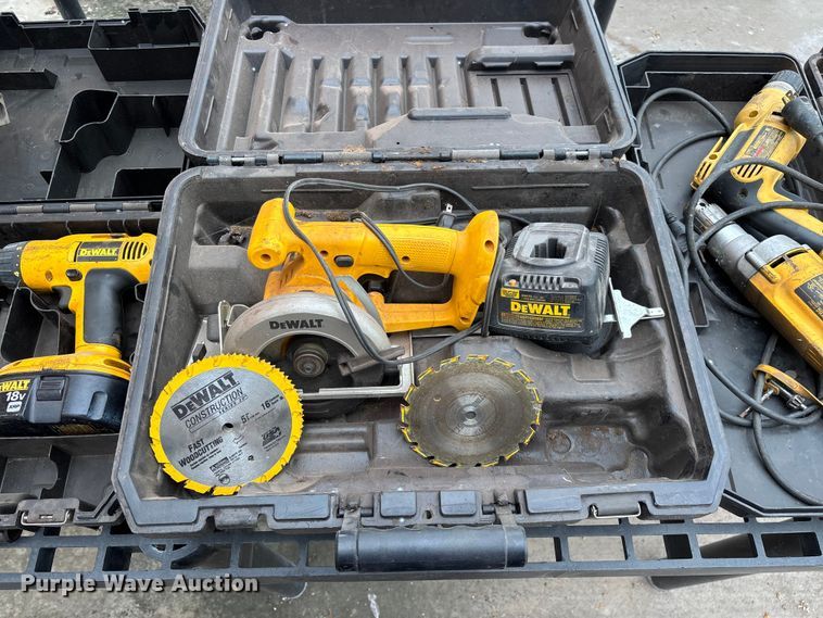 image for item EO4433 Power tools