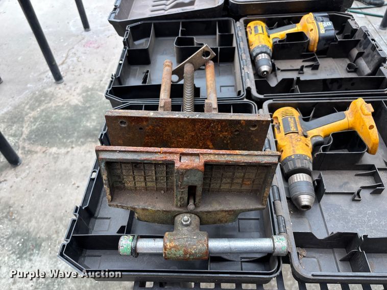 image for item EO4433 Power tools
