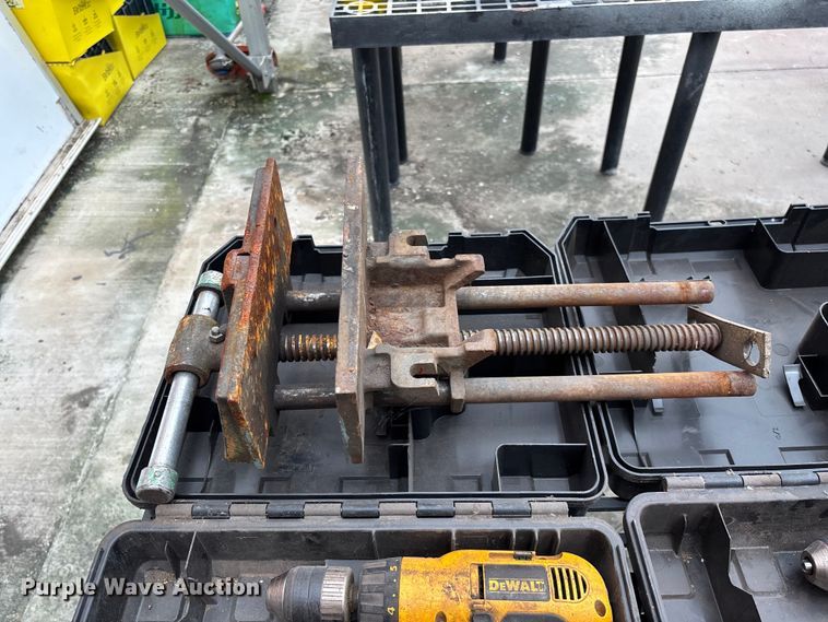 image for item EO4433 Power tools