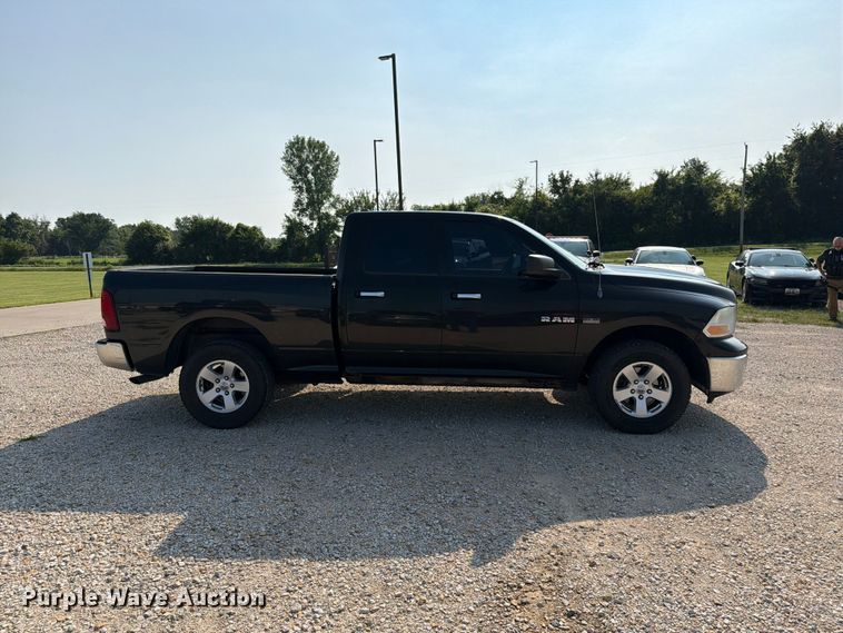 image for item EO8614 2010 Dodge Ram 1500 Ext. Cab pickup truck