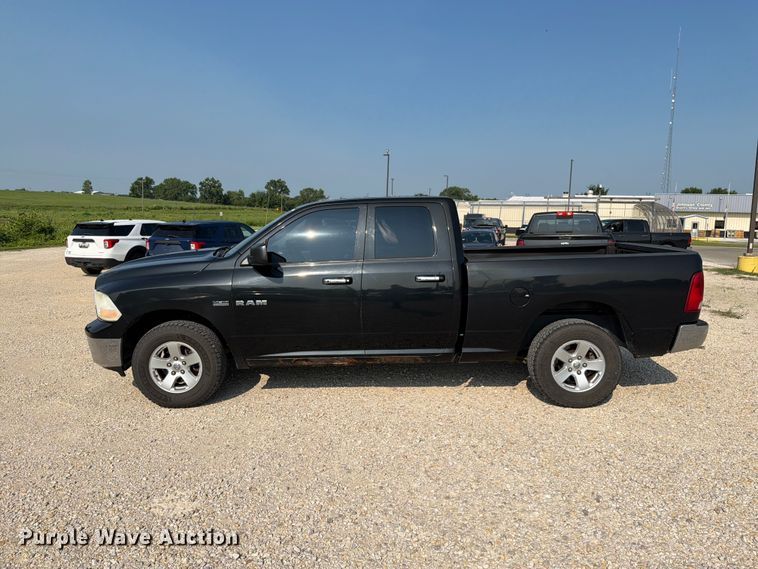 image for item EO8614 2010 Dodge Ram 1500 Ext. Cab pickup truck