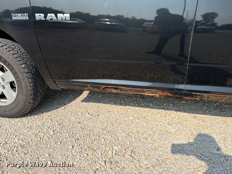 image for item EO8614 2010 Dodge Ram 1500 Ext. Cab pickup truck