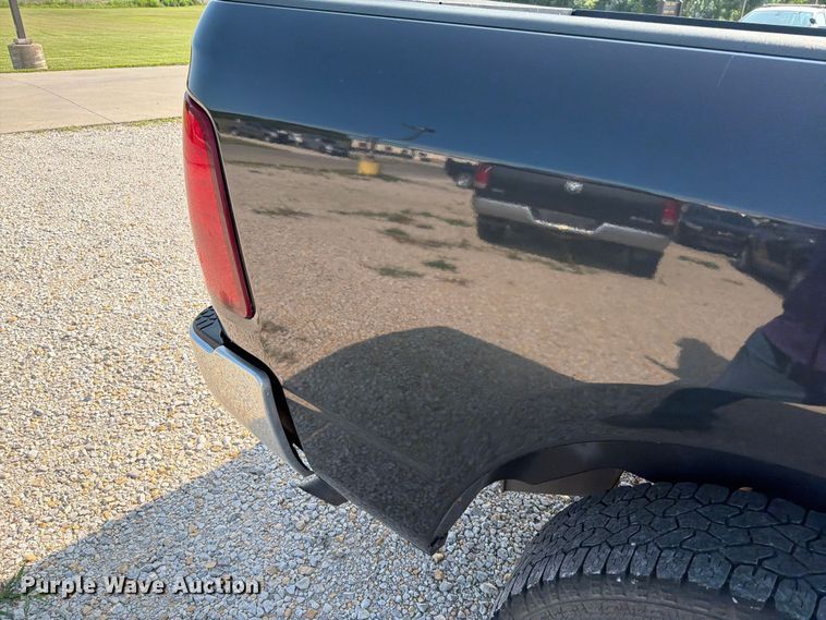 image for item EO8614 2010 Dodge Ram 1500 Ext. Cab pickup truck