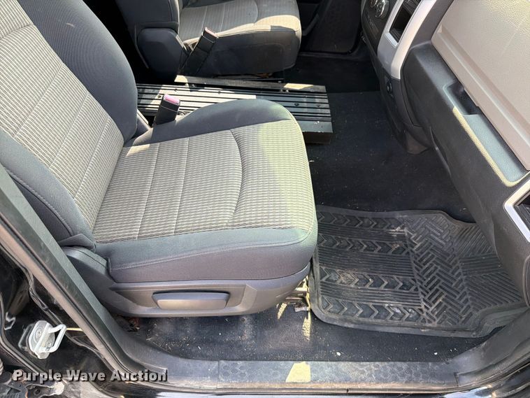 image for item EO8614 2010 Dodge Ram 1500 Ext. Cab pickup truck