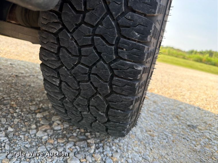 image for item EO8614 2010 Dodge Ram 1500 Ext. Cab pickup truck