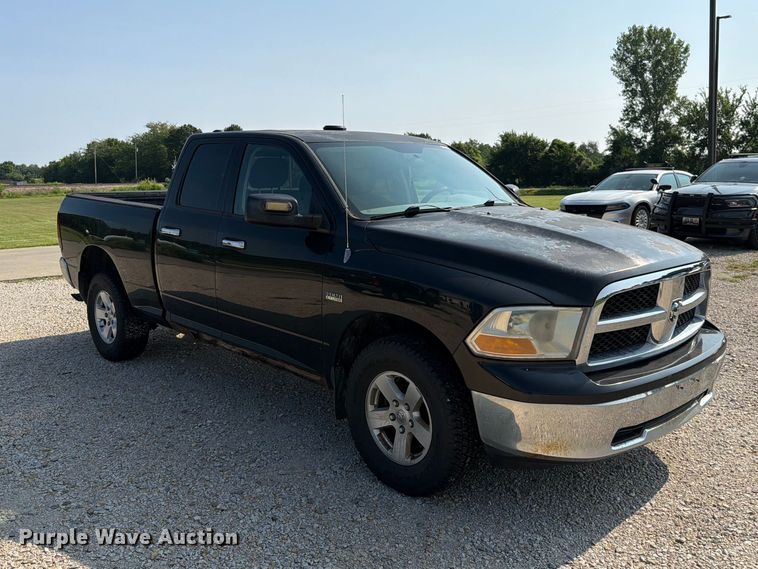 image for item EO8615 2010 Dodge Ram 1500 Ext. Cab pickup truck